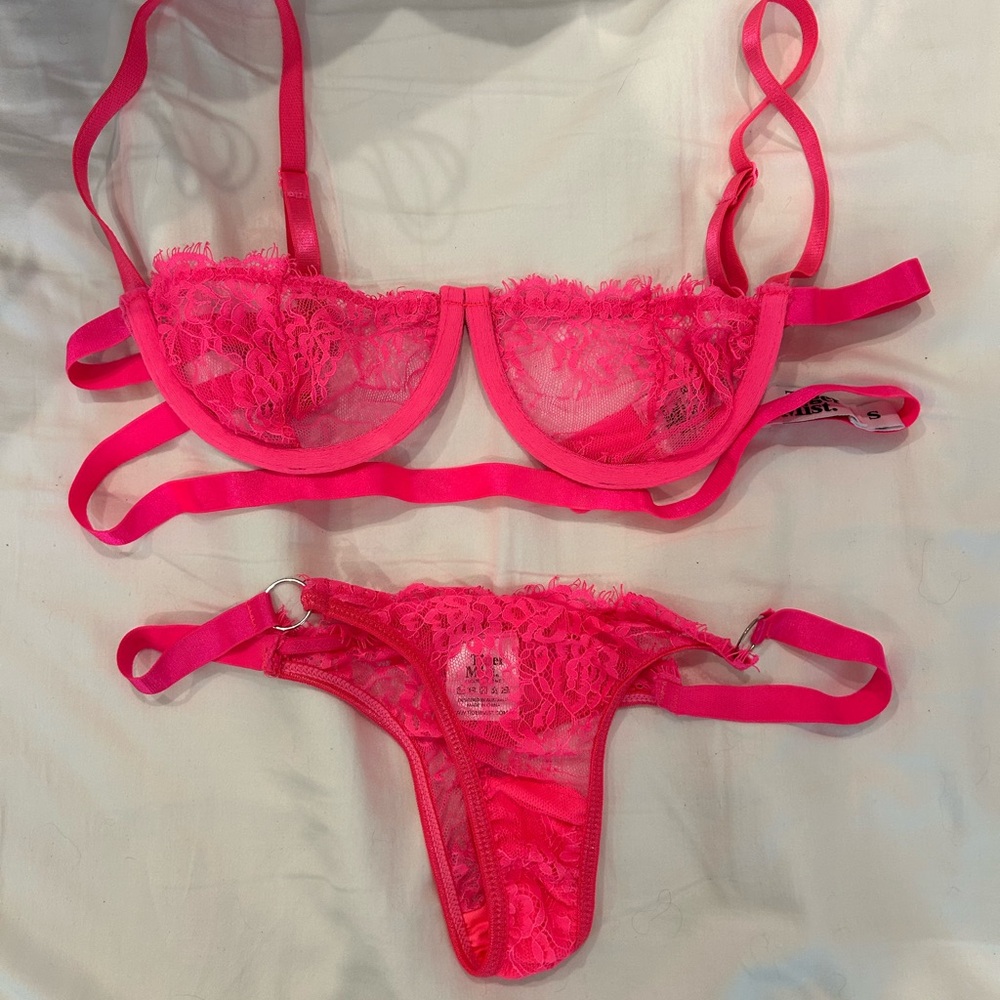 Pink Lace Lingerie Set
